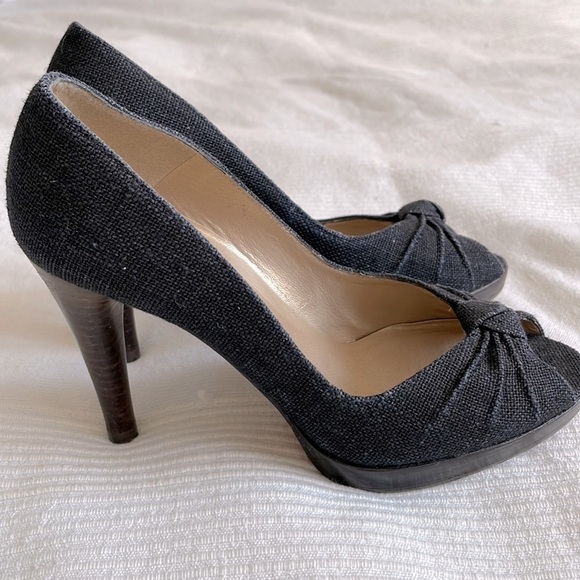 STUART Weitzman Denim Knot Peep Toe Heels Size 7 - Picture 2 of 10